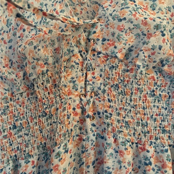 NWT beautiful dress from Nadine West - Picture 3 of 4